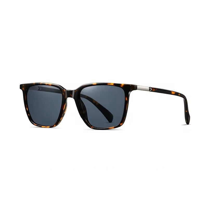 URBA VISTA Azure sunglasses with a tortoiseshell frame and dark lenses, angled view
