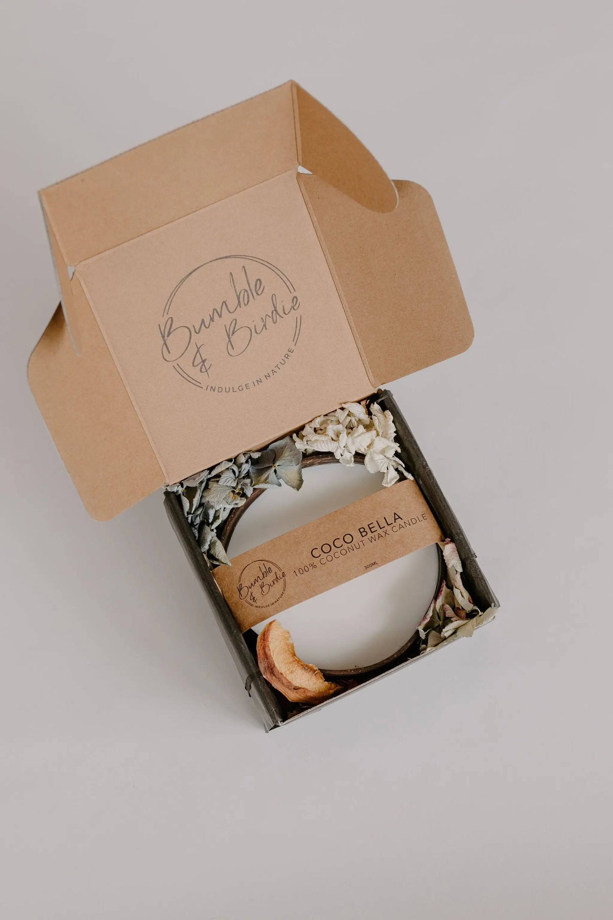 The Coconut Sanctuary – Shell Candle Collection