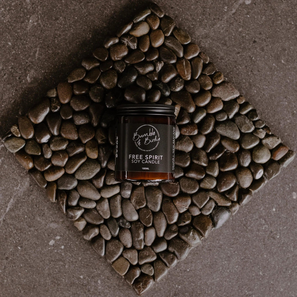 Stone & Soy Retreat (nui) gift set: amber soy jar candle on a square kōhatu stone mat