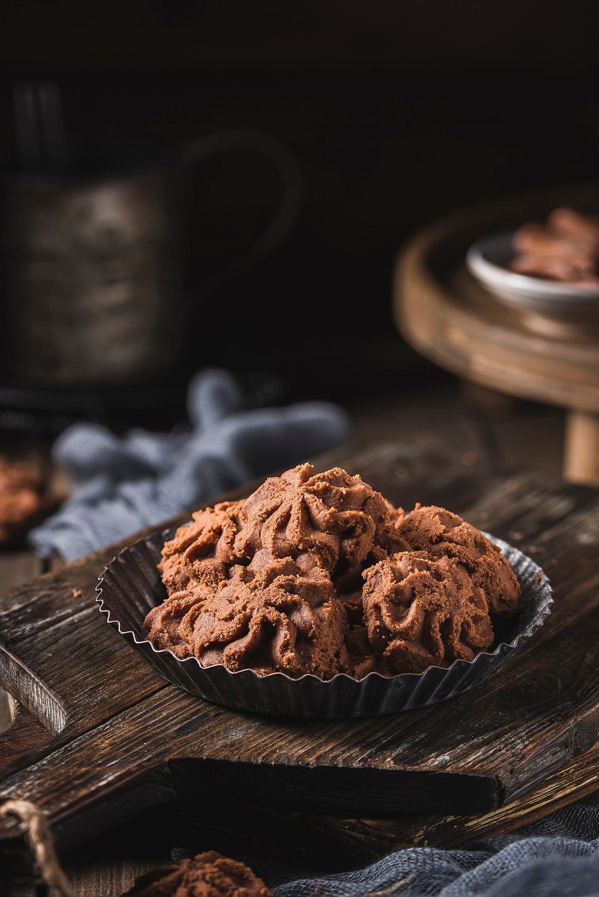 Bowl of Lowrey Chocolate butter cookies