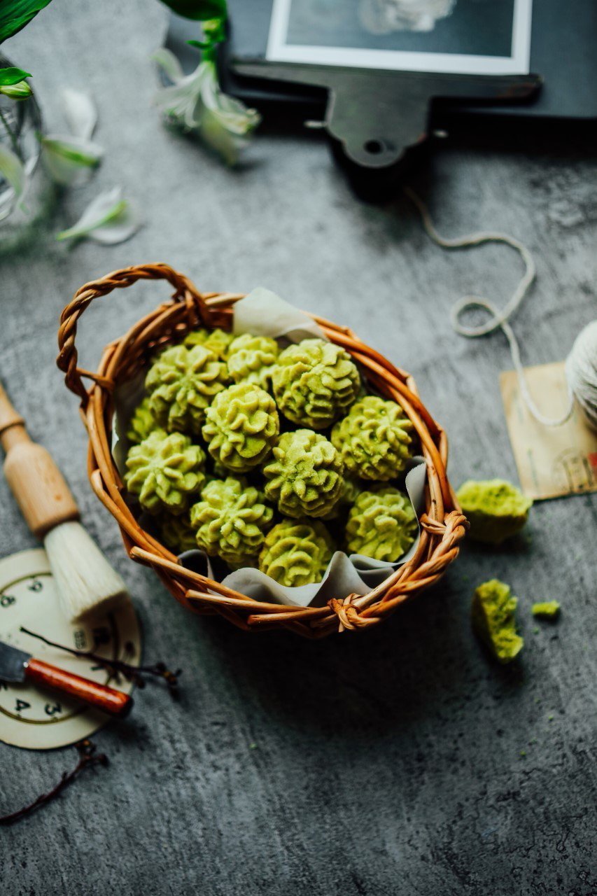 Basket of Lowrey Matcha butter cookies